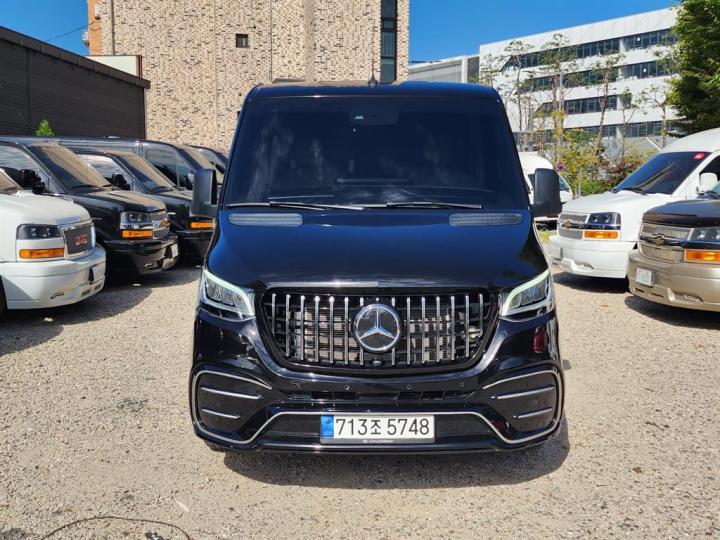 Mercedes-Benz Sprinter — miniaturë 2