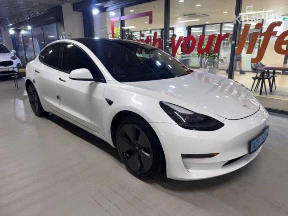 تيسلا Model 3
