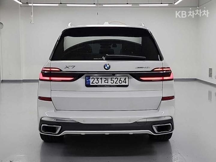 BMW X7(G07) ​​xDrive 40i M Sport — miniaturë 3