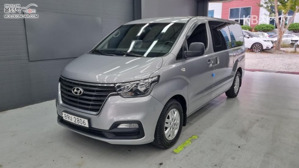 Hyundai Grand Starex