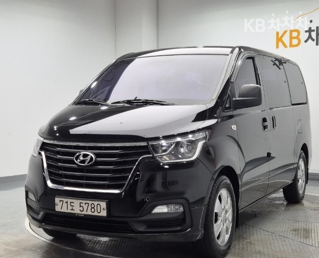Hyundai Grand Starex