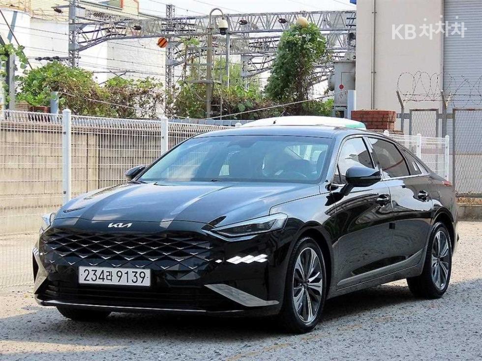 Kia K8