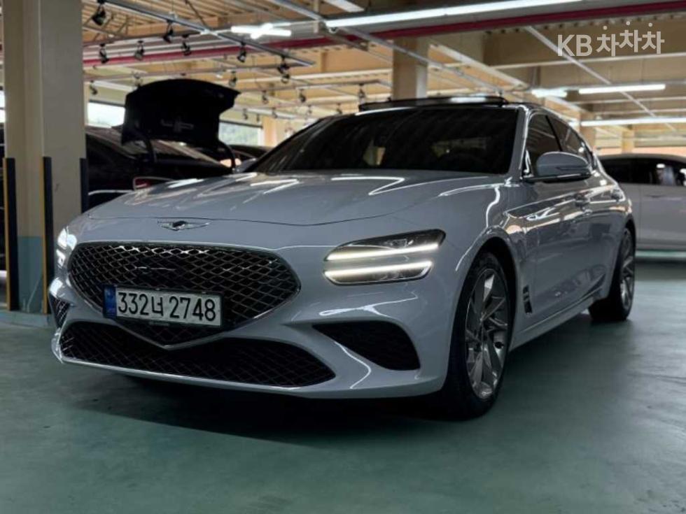Genesis G70