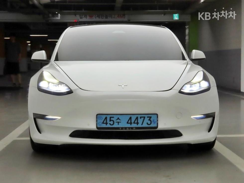 تيسلا Model 3
