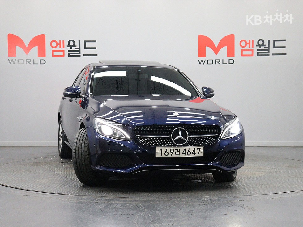 Mercedes-Benz C-Class