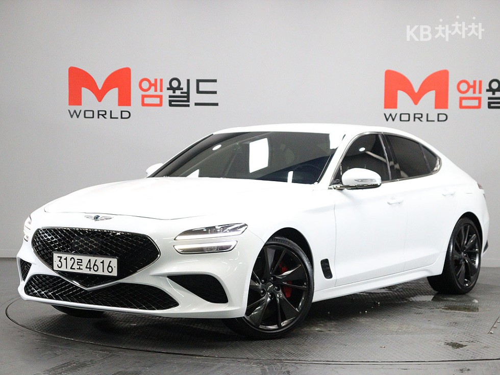 Genesis G70