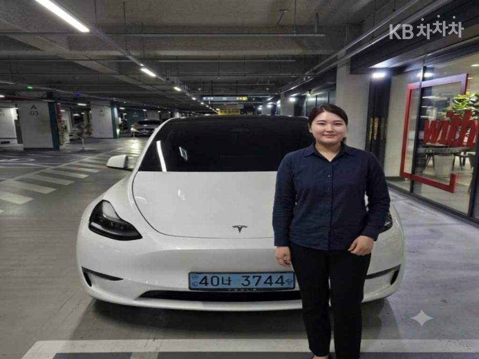 Tesla Model Y
