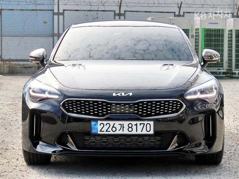 Kia Стингер