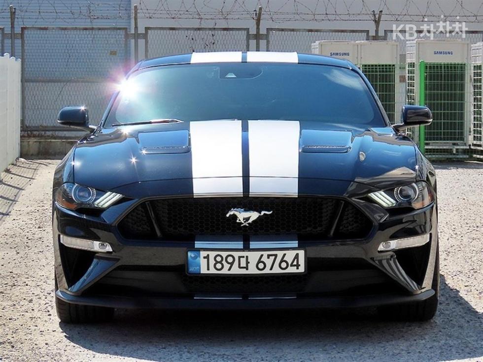 Ford Мустанг