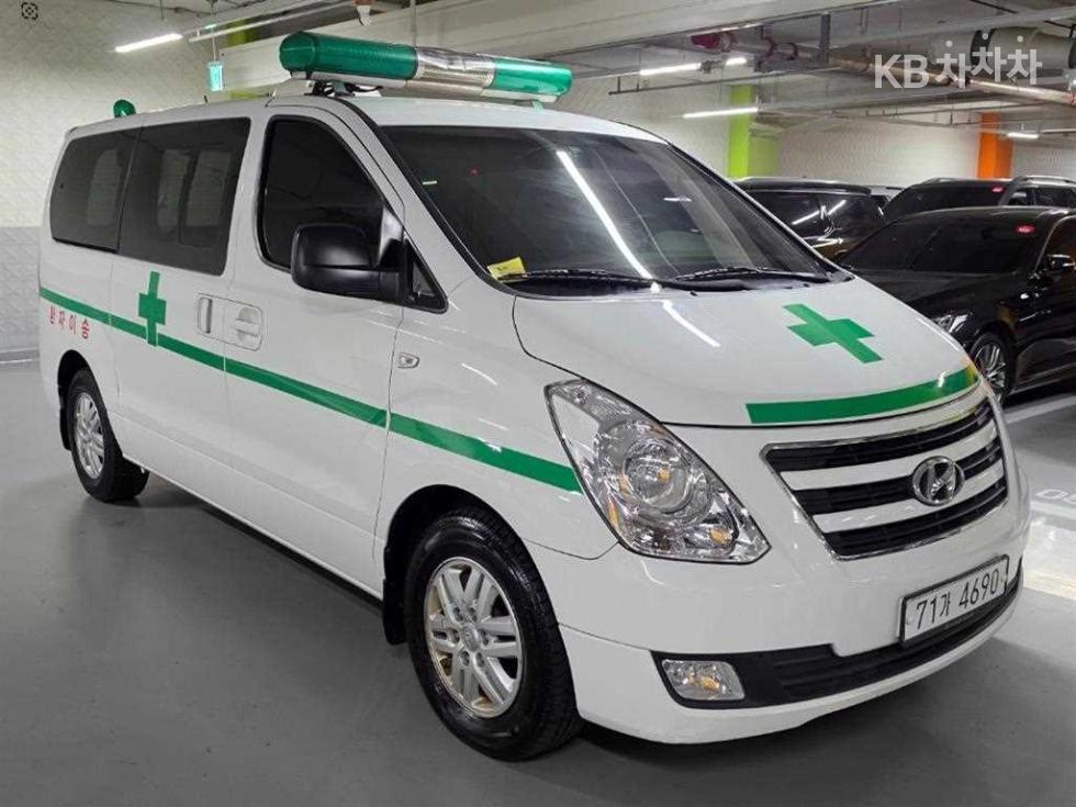 Hyundai Grand Starex