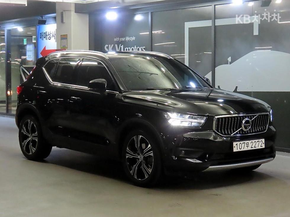 فولفو XC40