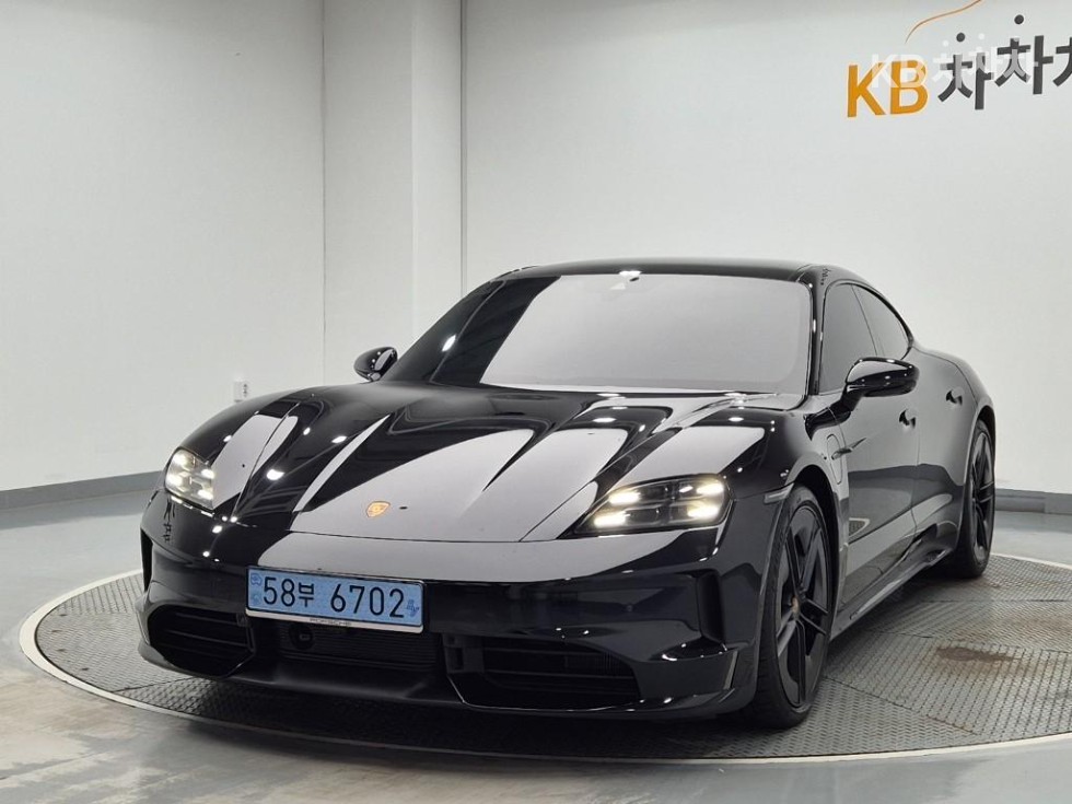 Porsche Taycan