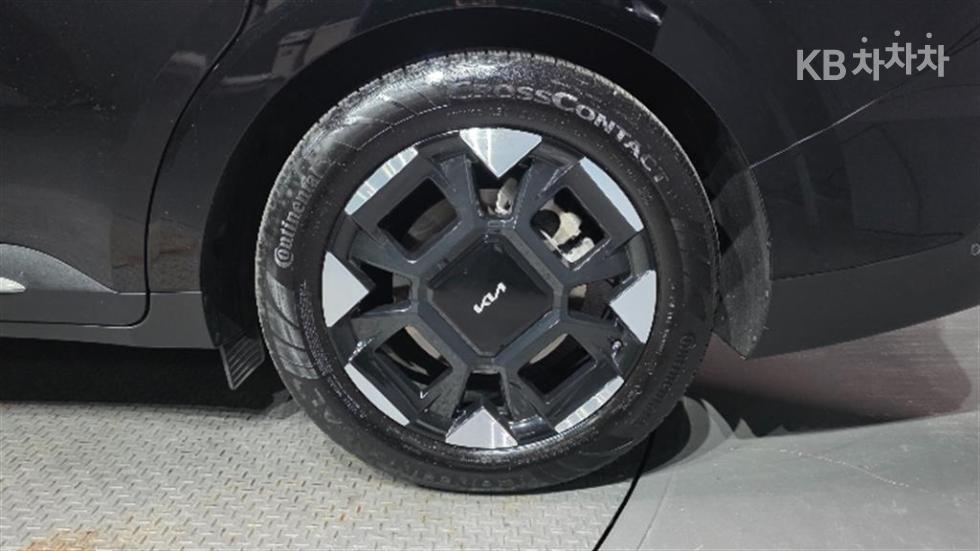 Kia Carnival — miniaturë 6