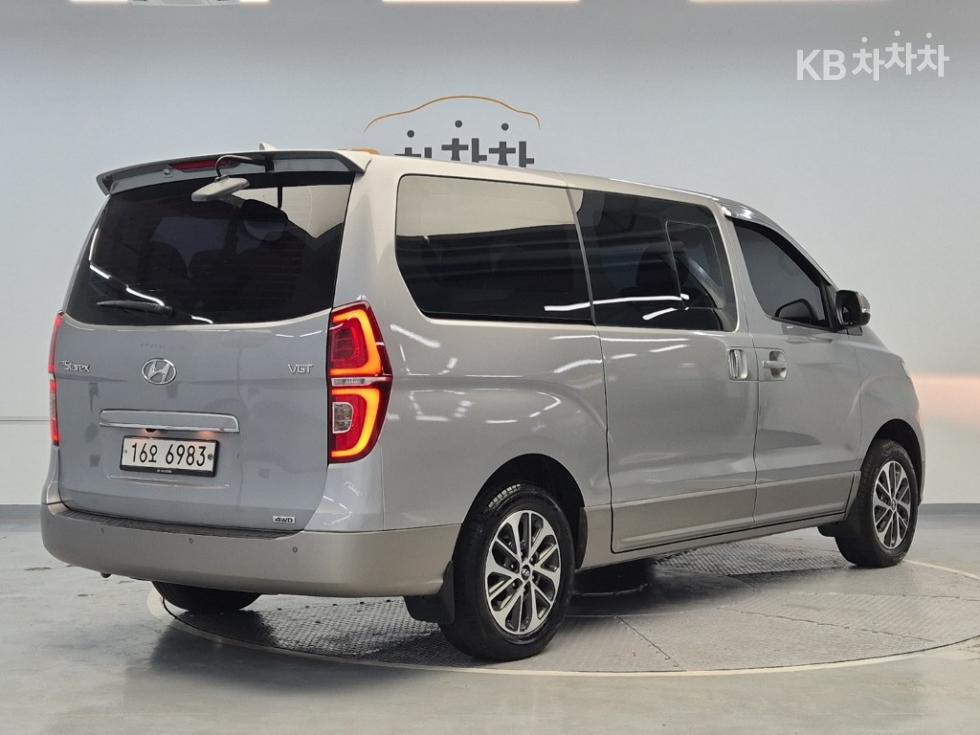 Hyundai Starex EXCLUSIVE — фото 3