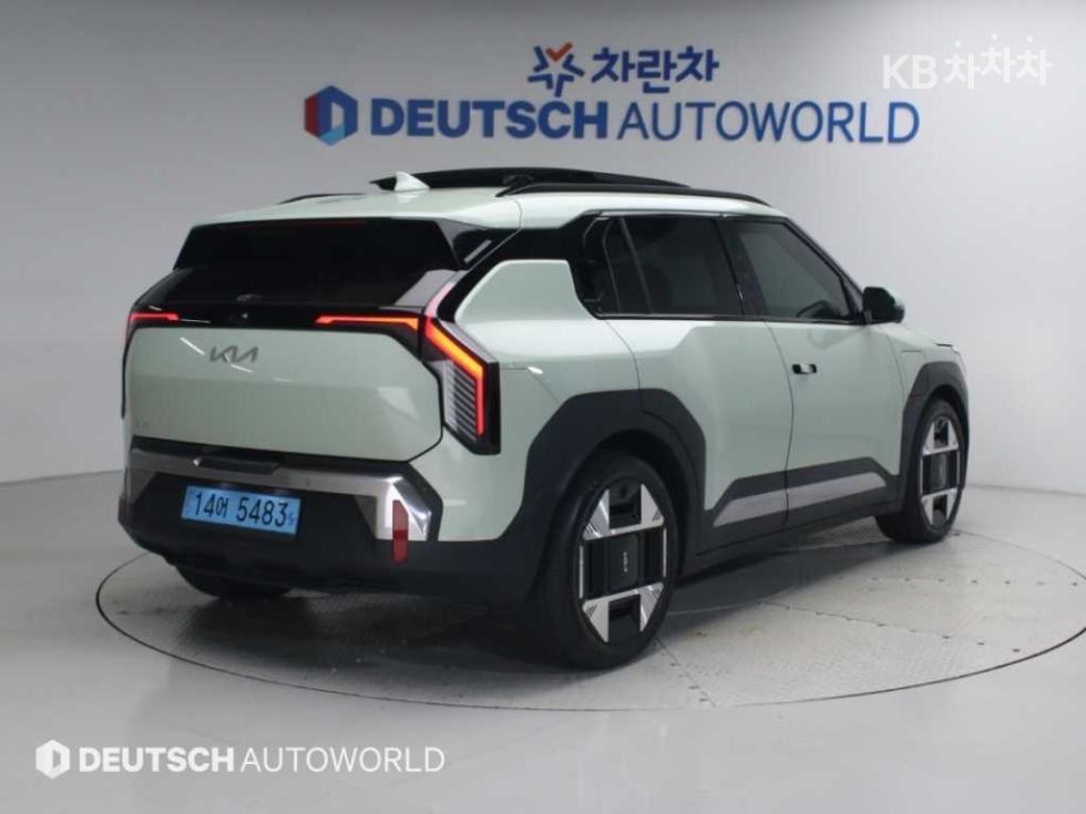 Kia EV3 — фото 2