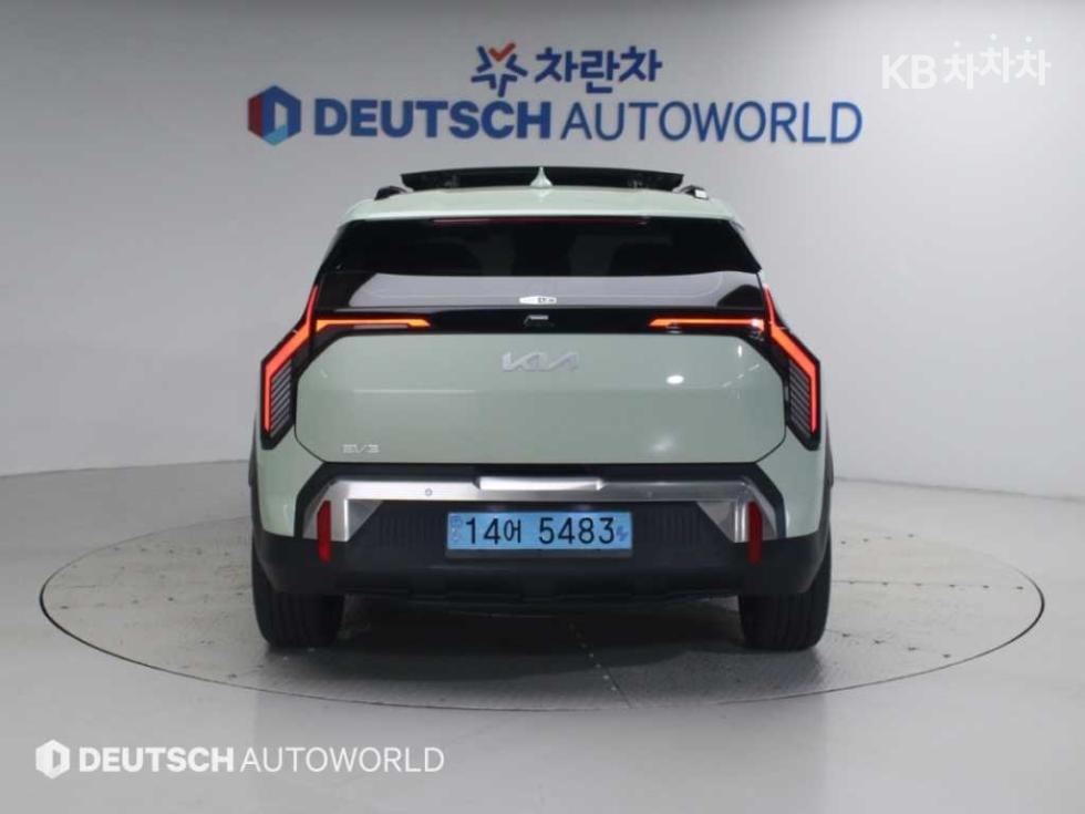 Kia EV3 — фото 4