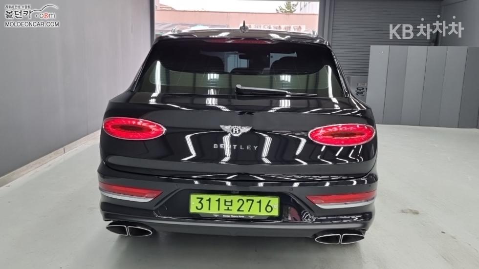 Bentley Bentayga — miniaturë 4