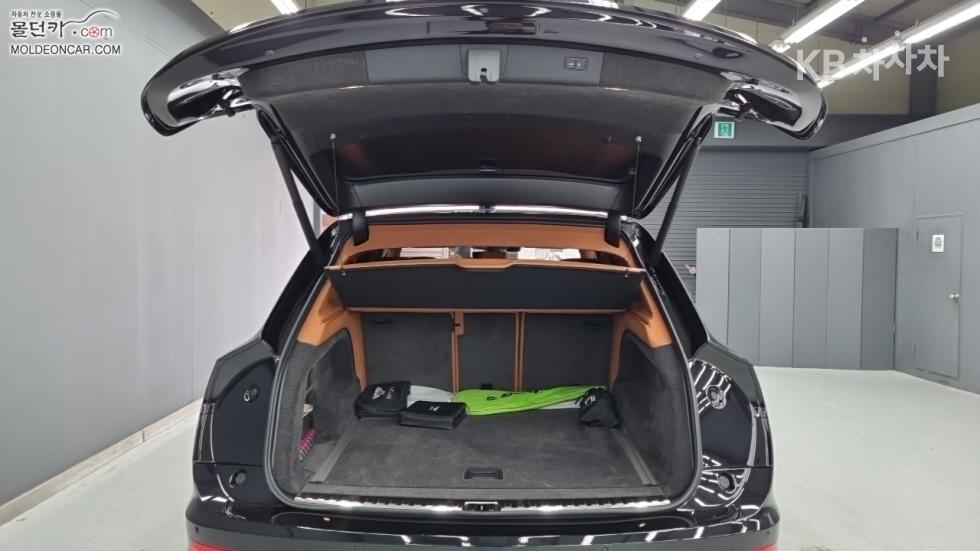 Bentley Bentayga — miniaturë 18