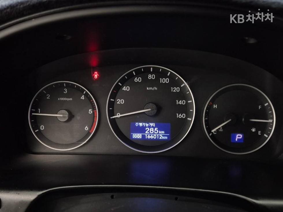 Hyundai Starex — miniaturë 5