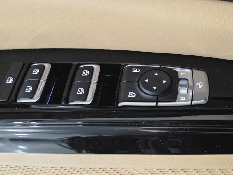 Kia Carnival — miniaturë 17