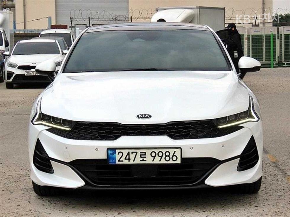 Kia K5 SIGNATURE — фото 1