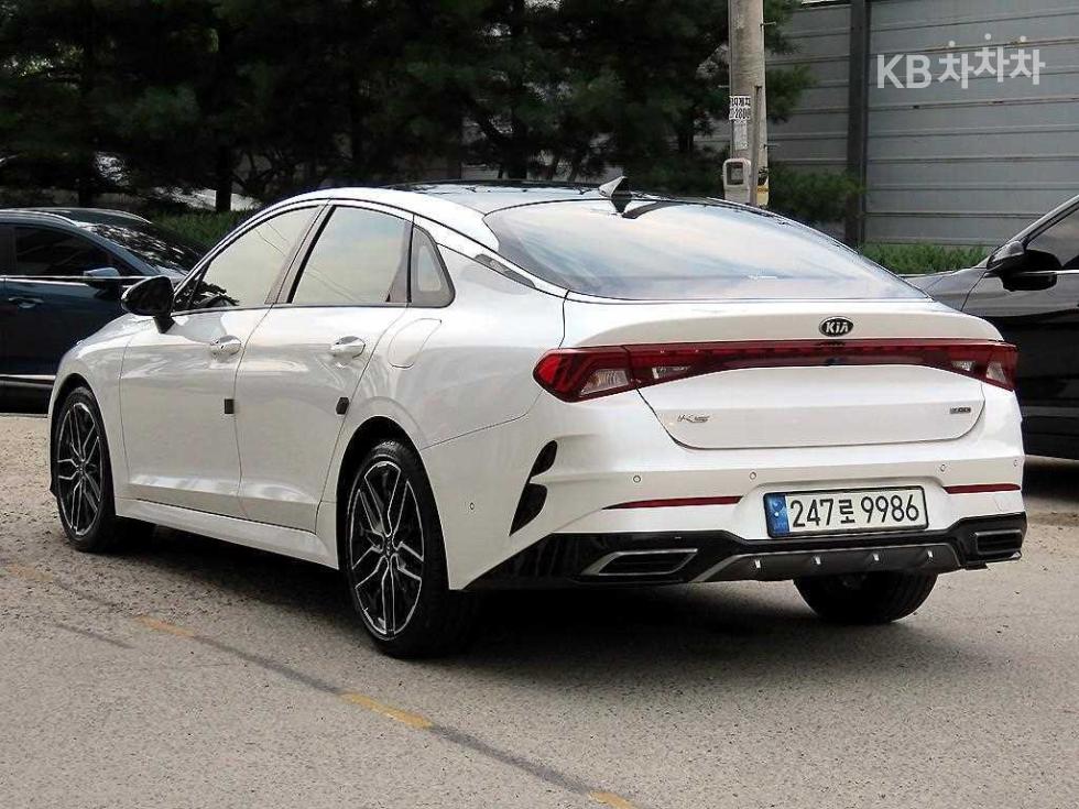 Kia K5 SIGNATURE — фото 3