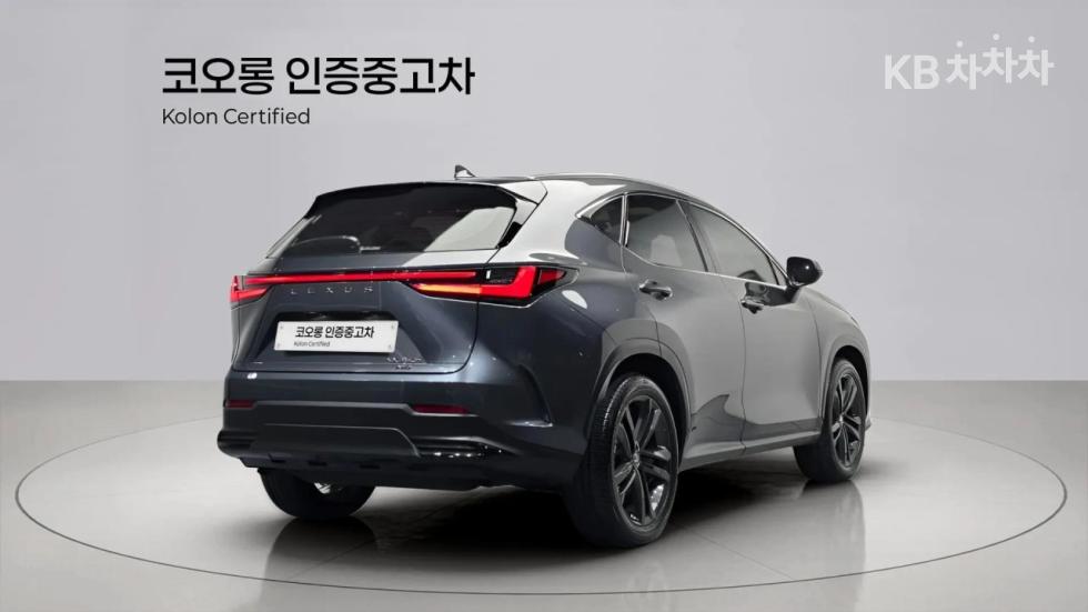 Lexus NX Premium — фото 3