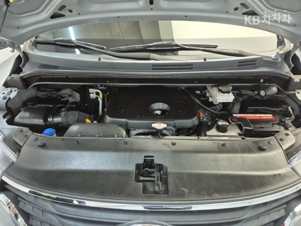Hyundai Starex — miniaturë 5