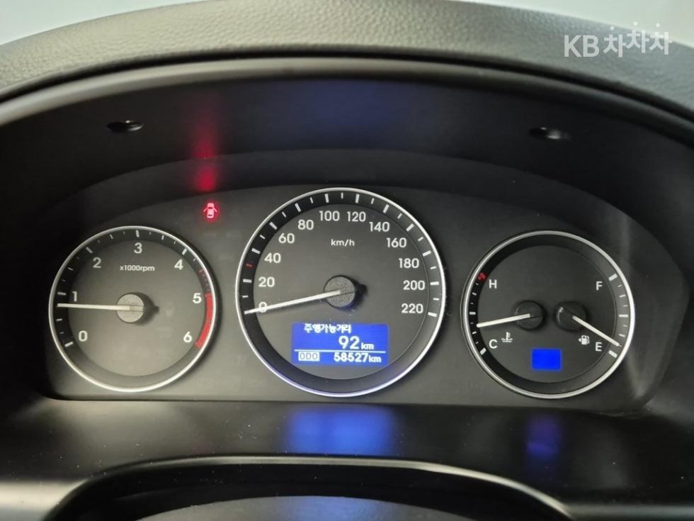 Hyundai Starex — miniaturë 6