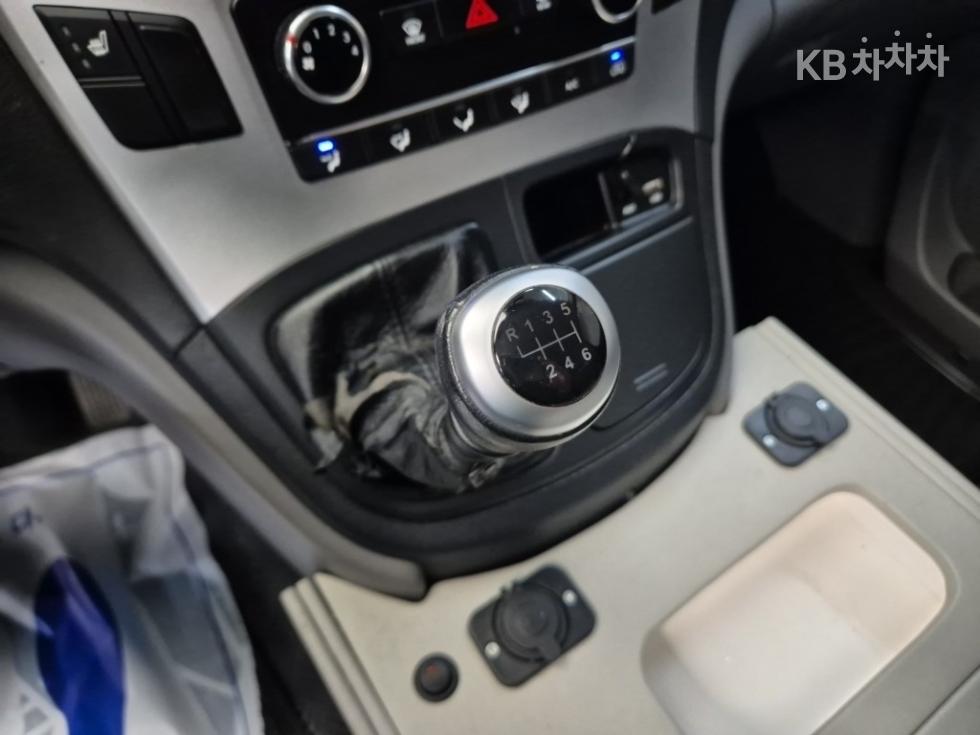 Hyundai Starex — miniaturë 8