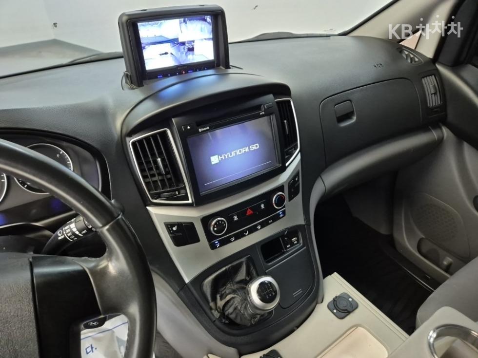 Hyundai Starex — miniaturë 10