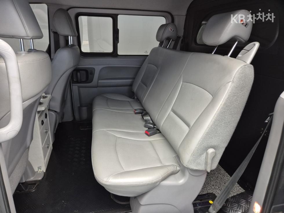 Hyundai Starex — miniaturë 12