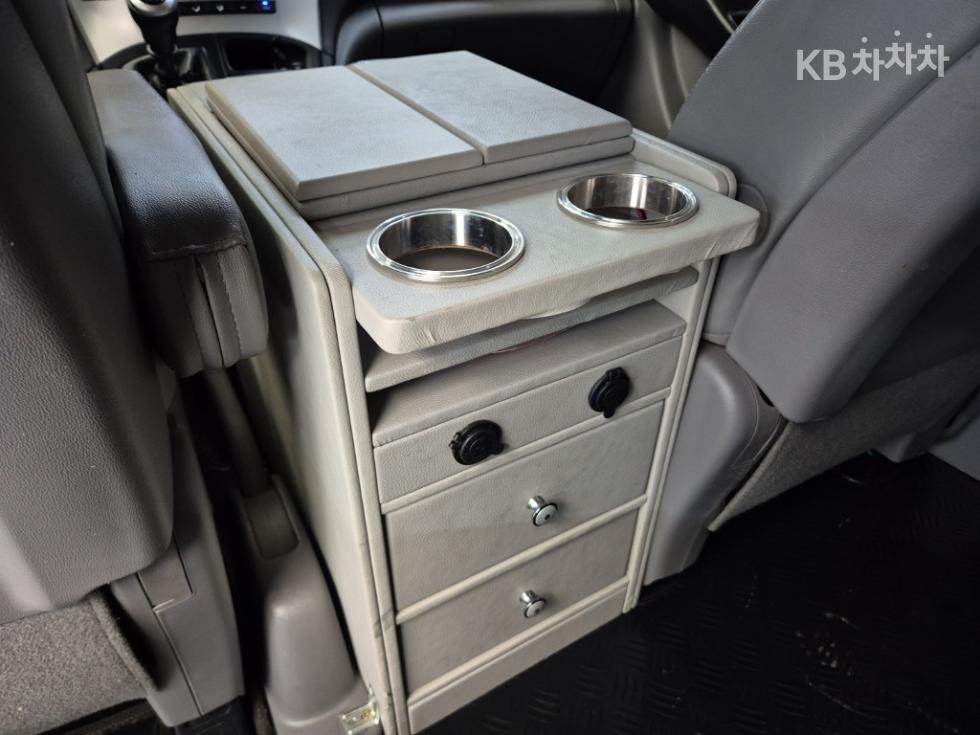 Hyundai Starex — miniaturë 17