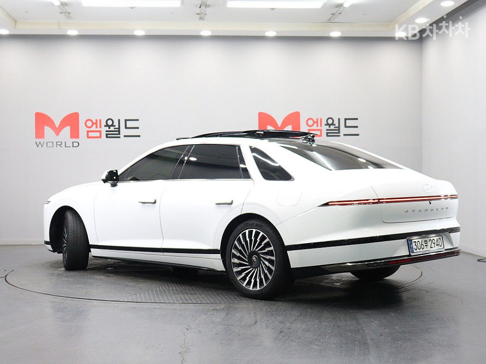 Hyundai Grandeur CALLIGRAPHY — фото 4