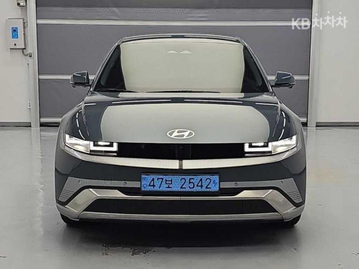 Hyundai IONIQ 5 — miniaturë 2