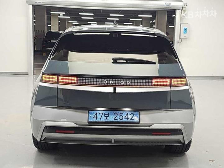 Hyundai IONIQ 5 — miniaturë 3