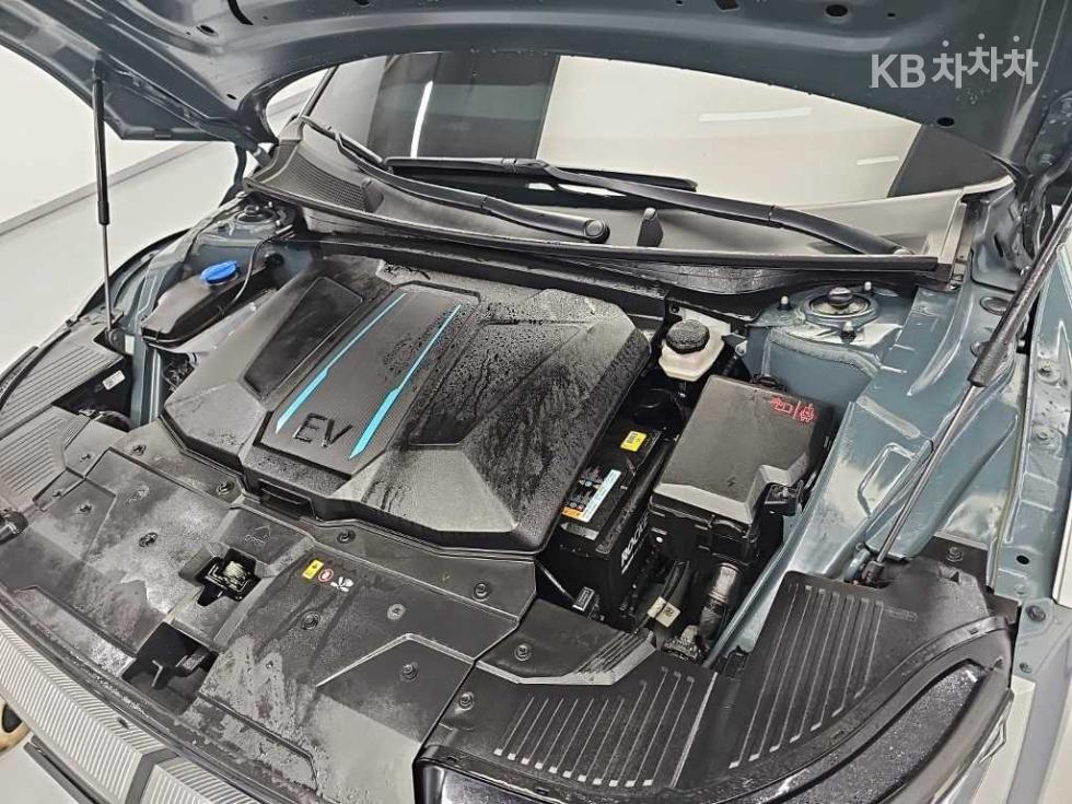 Hyundai IONIQ 5 — miniaturë 5