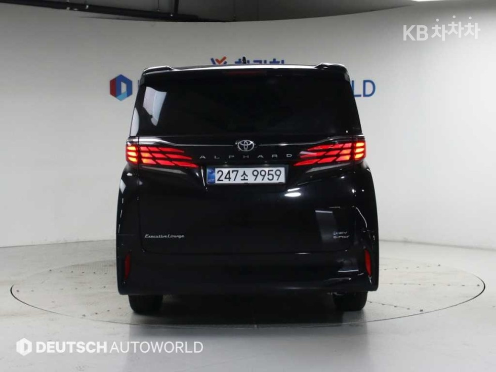 Toyota Alphard — miniaturë 4