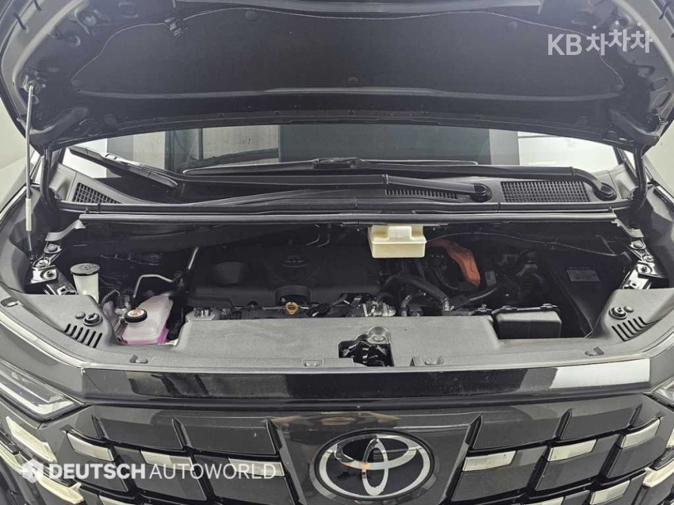 Toyota Alphard — miniaturë 8