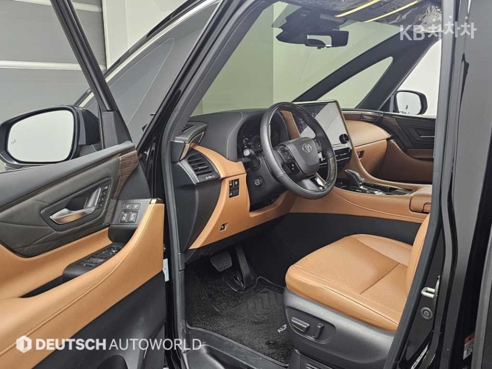 Toyota Alphard — miniaturë 11
