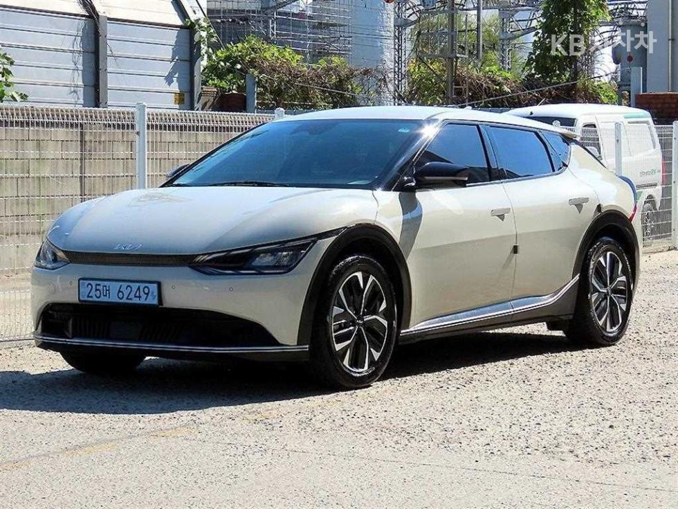 Kia EV6 — фото 2