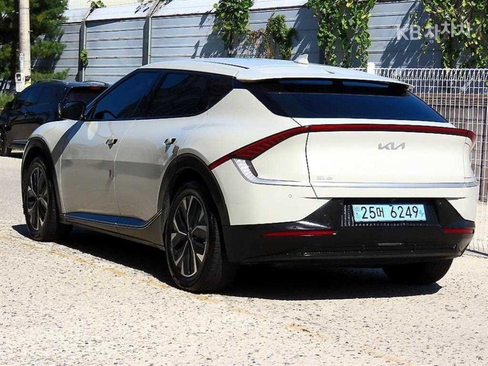 Kia EV6 — фото 3