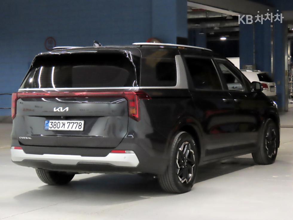 Kia Carnival PRESTIGE — фото 4