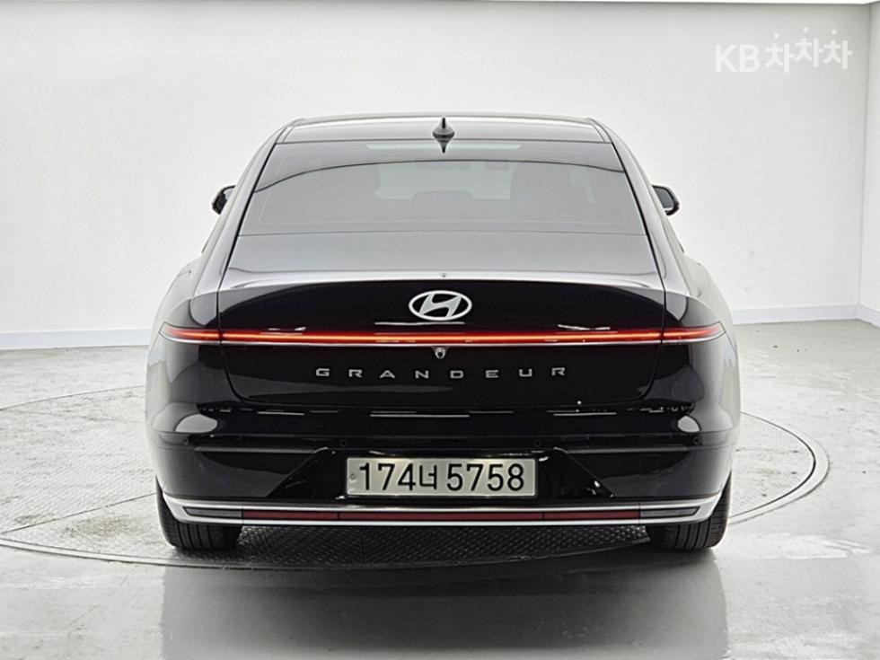 Hyundai Grandeur Premium — фото 4