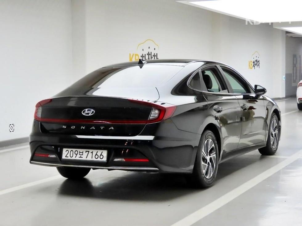 Hyundai Sonata — фото 4