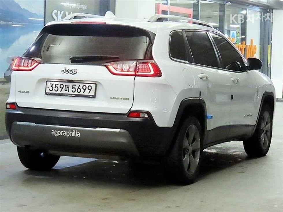 Jeep Cherokee Limited — фото 4