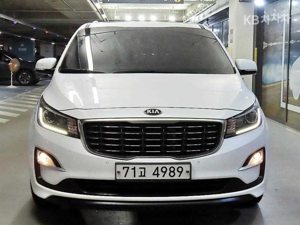 Kia Carnival PRESTIGE — фото 2