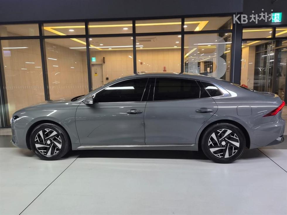 Hyundai Grandeur Premium — фото 3