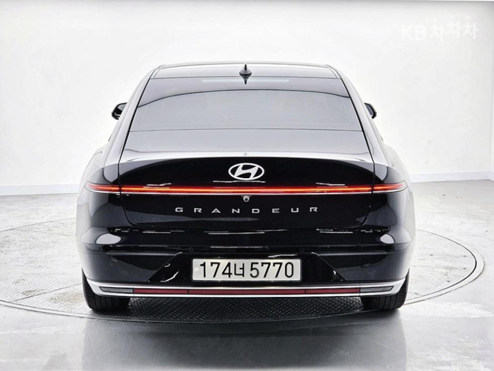 Hyundai Grandeur Premium — фото 4