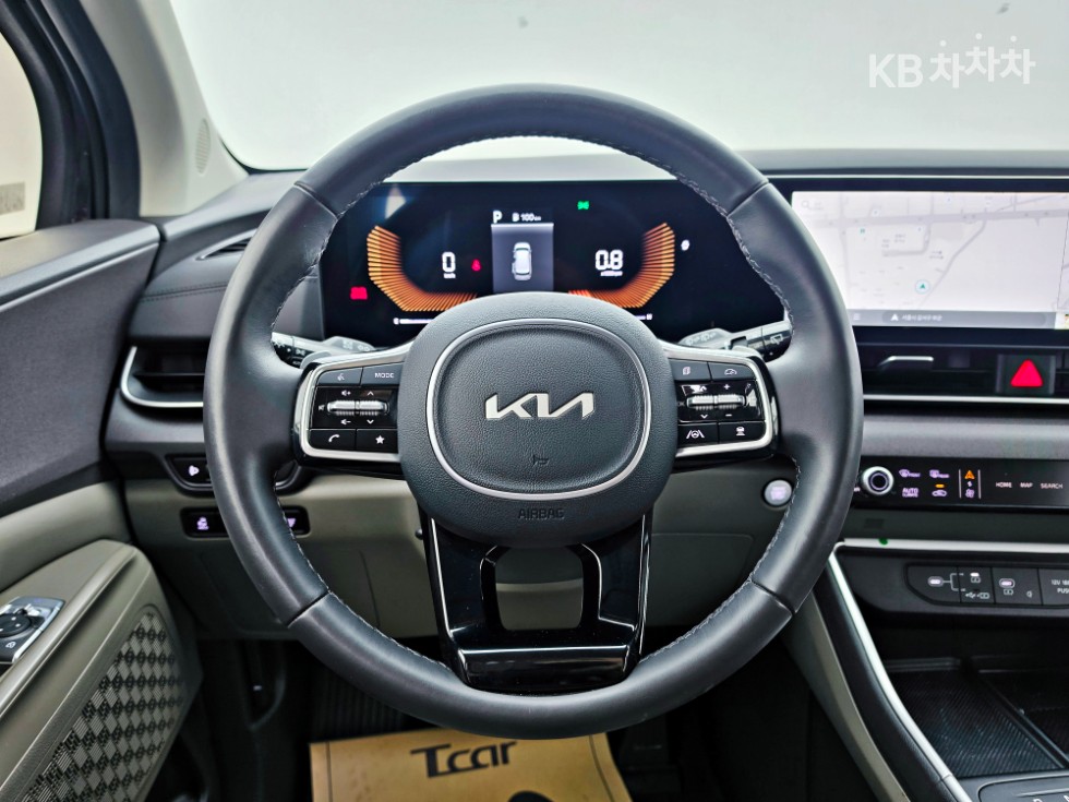 Kia Carnival — miniaturë 8
